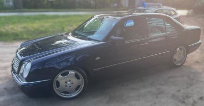 Dwaj kierowcy po narkotykach i alkoholu. Obaj mieli przy sobie narkotyki